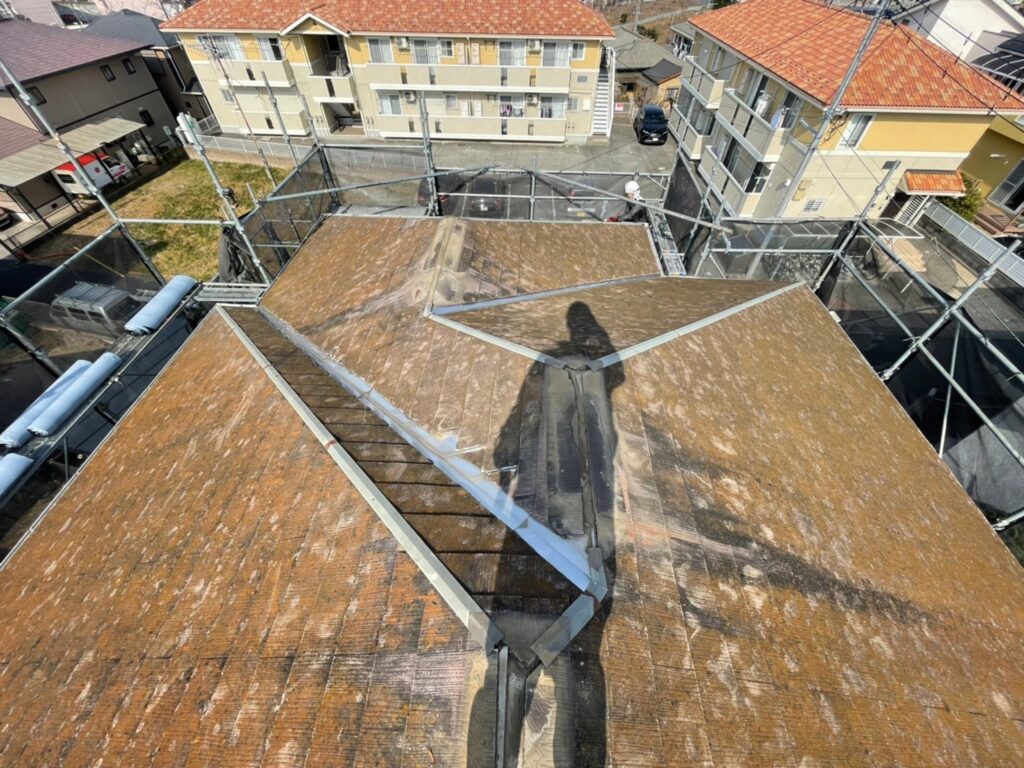 屋根重ね葺き工事　ガルバリウム鋼板